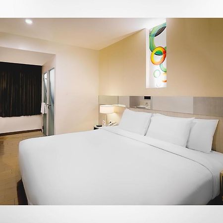 Go Hotels Ortigas Center Pasig City Kültér fotó