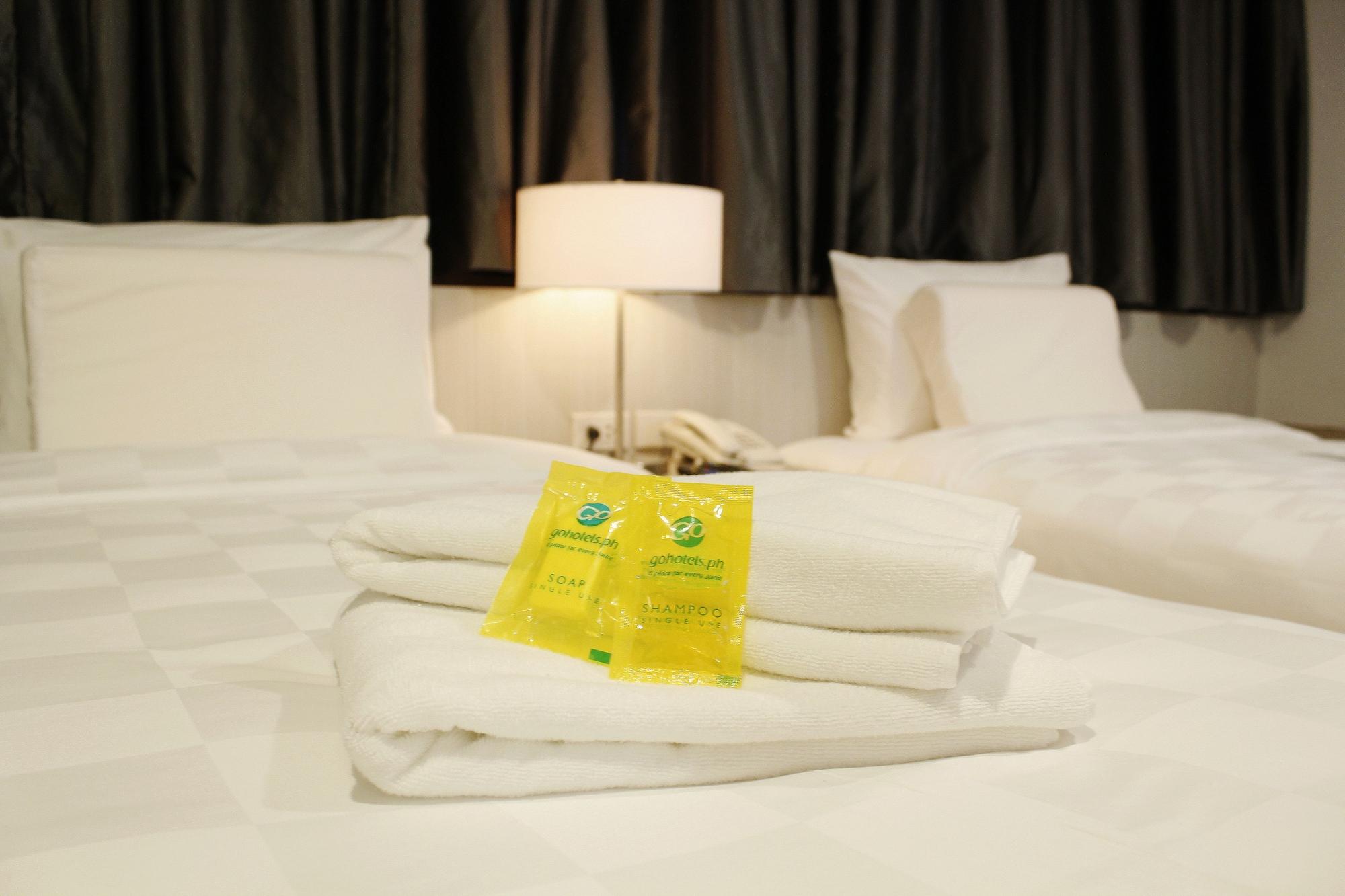 Go Hotels Ortigas Center Pasig City Kültér fotó