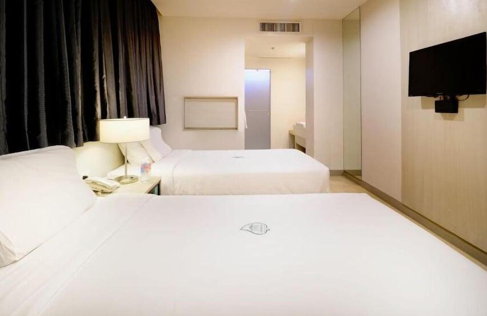 Go Hotels Ortigas Center Pasig City Kültér fotó
