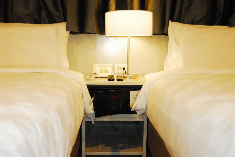 Go Hotels Ortigas Center Pasig City Kültér fotó