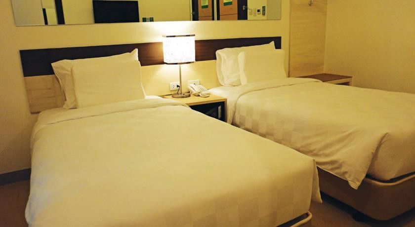 Go Hotels Ortigas Center Pasig City Kültér fotó