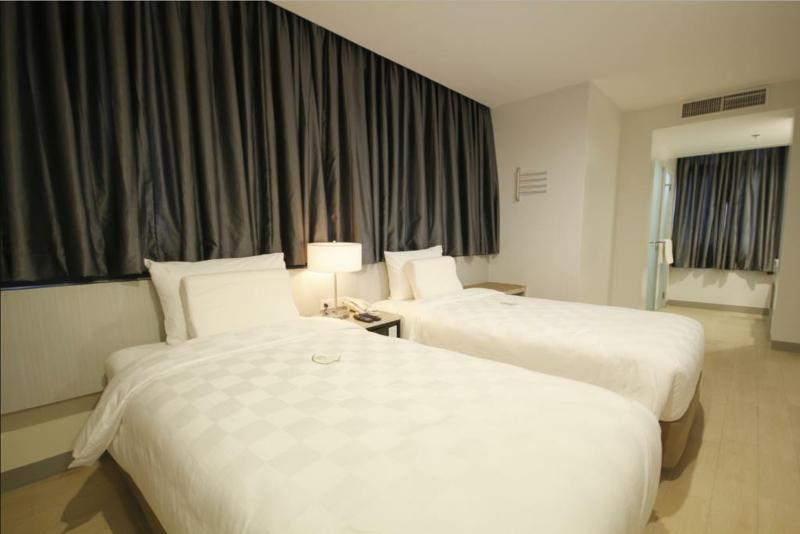 Go Hotels Ortigas Center Pasig City Kültér fotó