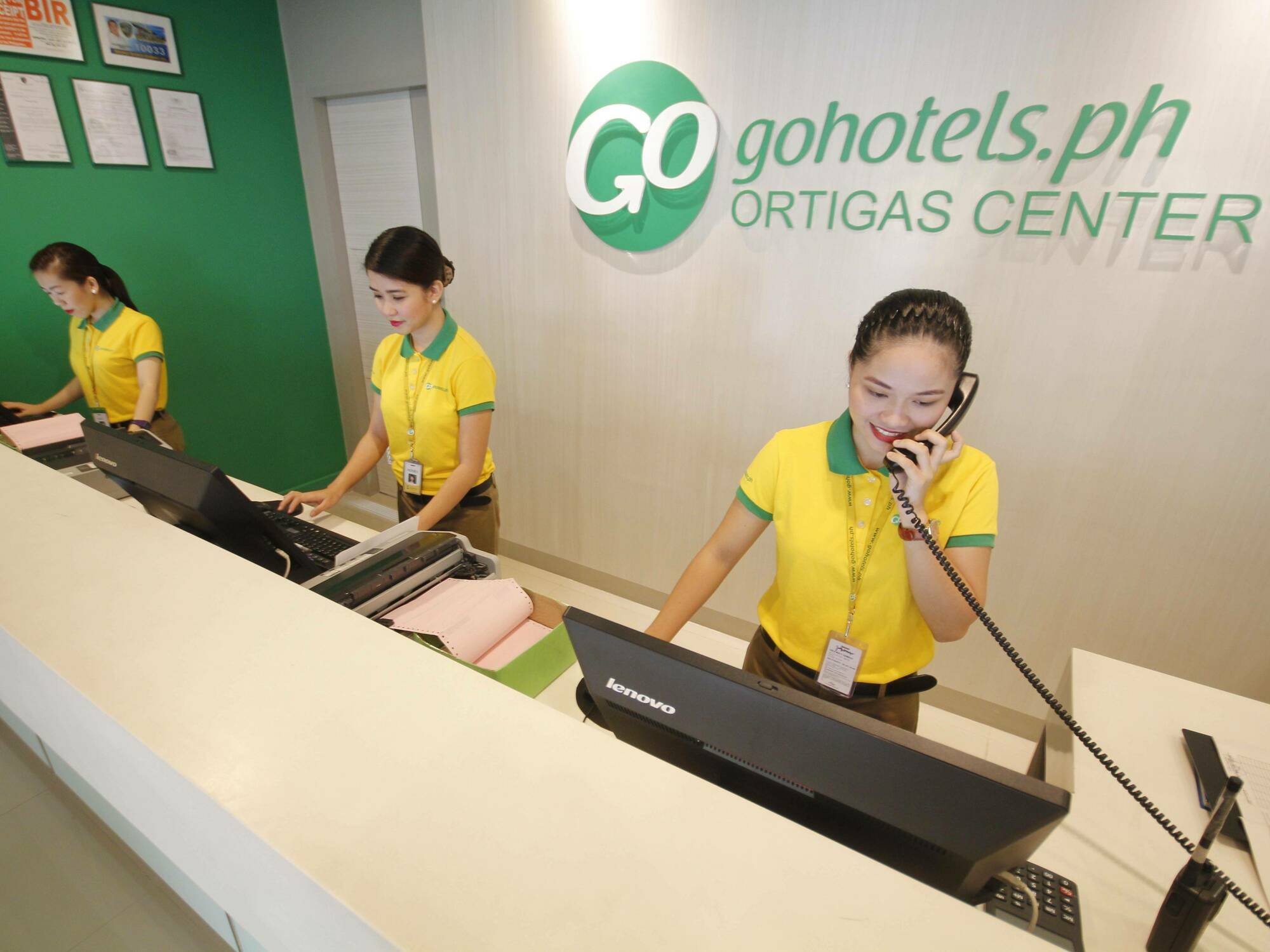 Go Hotels Ortigas Center Pasig City Kültér fotó