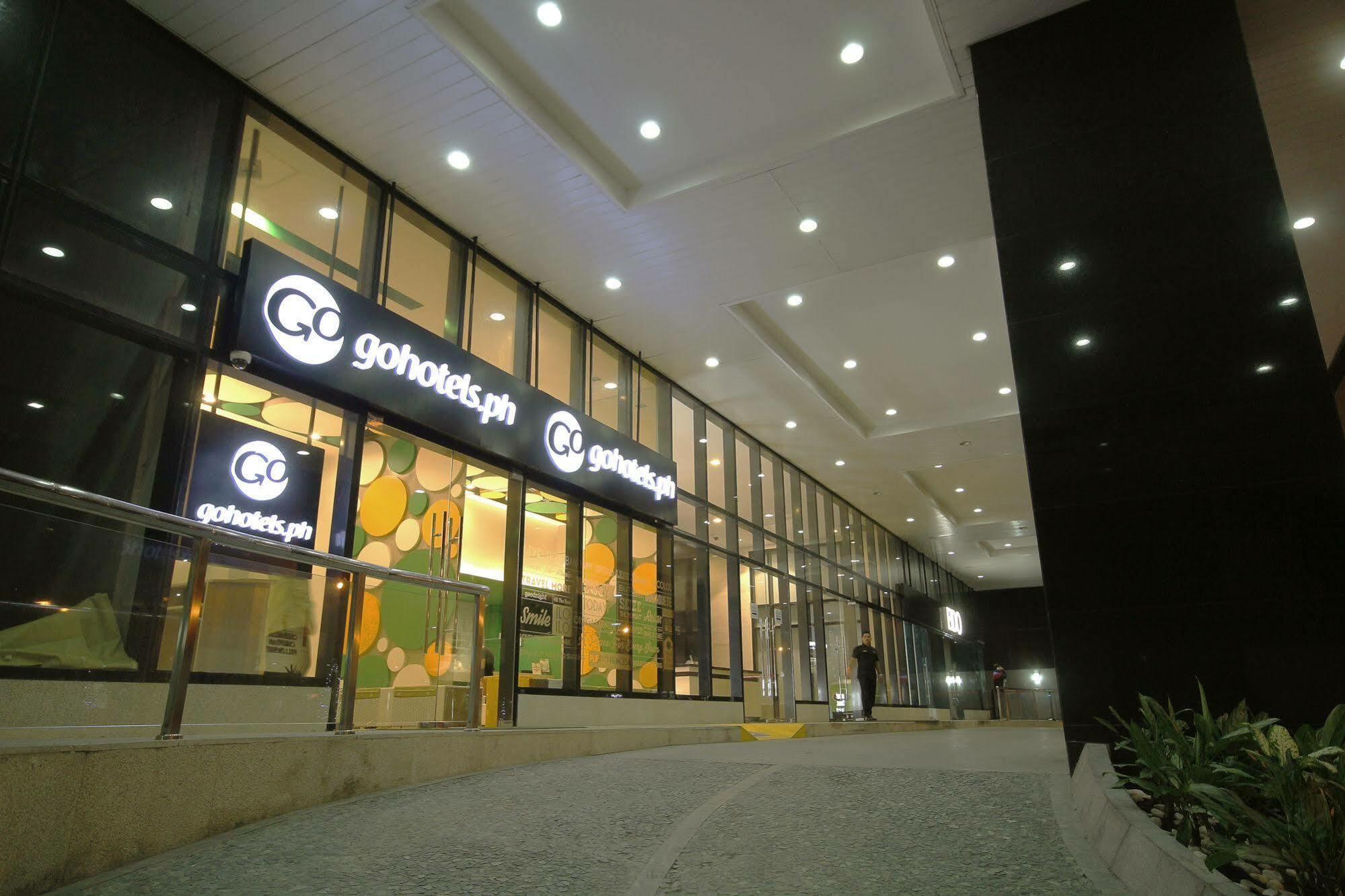 Go Hotels Ortigas Center Pasig City Kültér fotó
