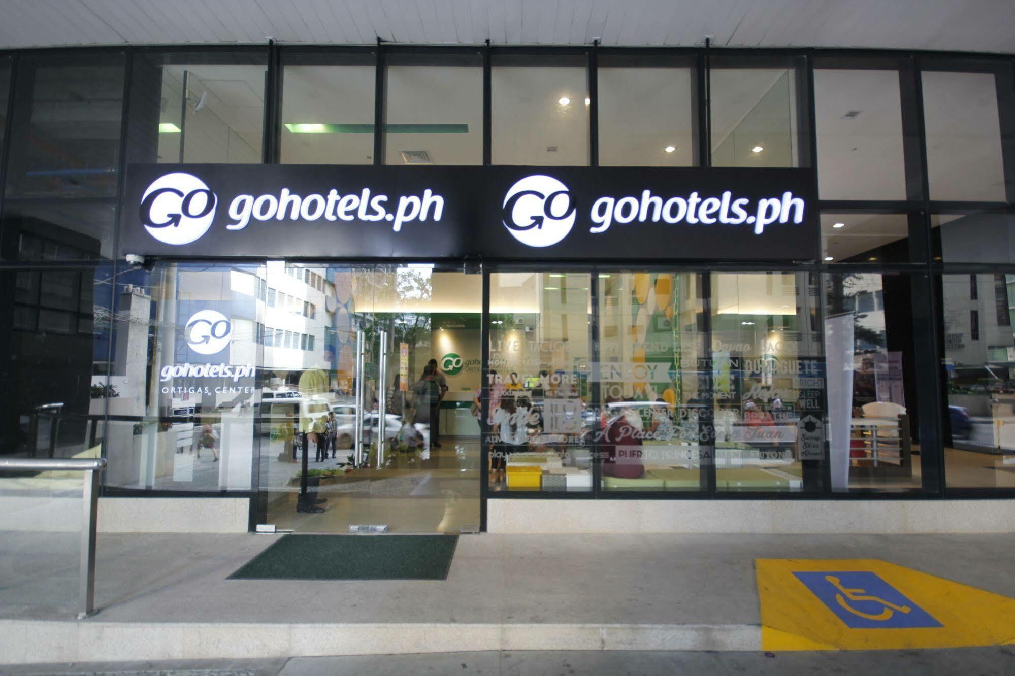 Go Hotels Ortigas Center Pasig City Kültér fotó
