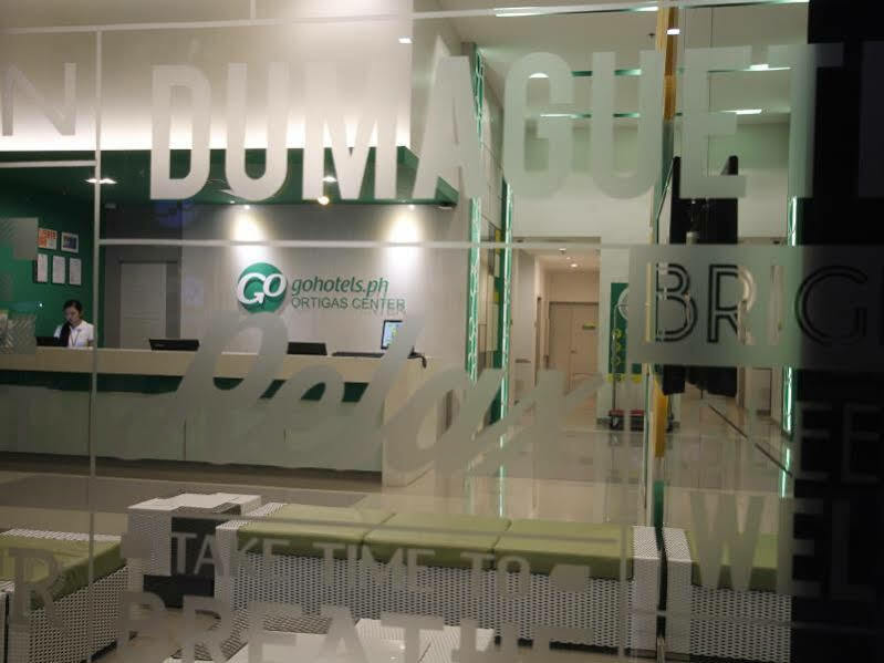 Go Hotels Ortigas Center Pasig City Kültér fotó