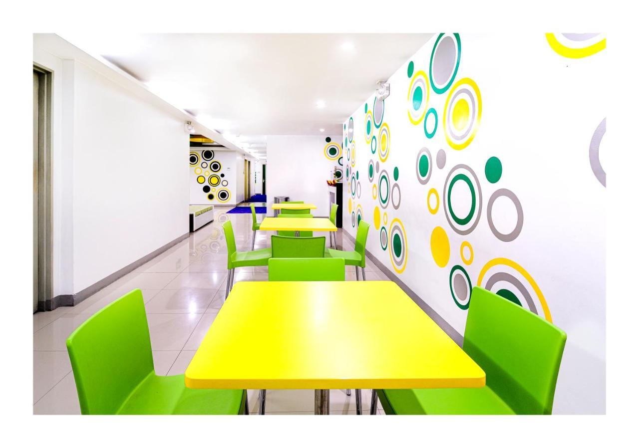 Go Hotels Ortigas Center Pasig City Kültér fotó
